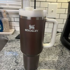 Stanley Quencher flowstate tumbler 40 oz
